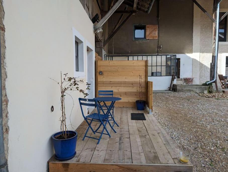 Logement - Studio Independant A Perouges Exterior photo
