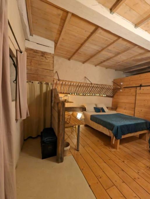 Logement - Studio Independant A Perouges Exterior photo