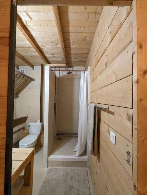 Logement - Studio Independant A Perouges Exterior photo